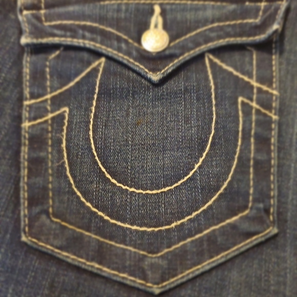 Authentic Womem's True Religion Jeans - Picture 2 of 4